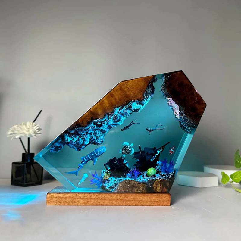 3D Resin Ocean Night Light – Whale, Turtle & Diver Scene, Perfect Coastal or Nautical Home Decor