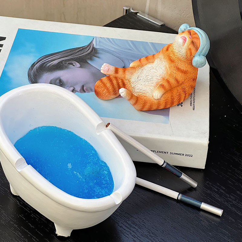 Eco-Friendly Resin Cat Ashtray – Detachable & Easy-to-Clean Design | Cute Gift for Smokers & Cat Lovers