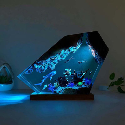 3D Resin Ocean Night Light – Whale, Turtle & Diver Scene, Perfect Coastal or Nautical Home Decor