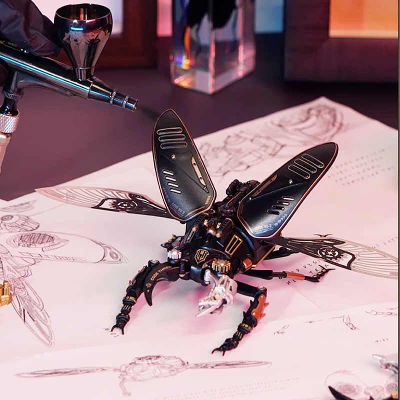 Realistic Stag Beetle Model – Articulated Metal Mecha Insect | Collectible Gift for Sci-Fi & Bug Lovers