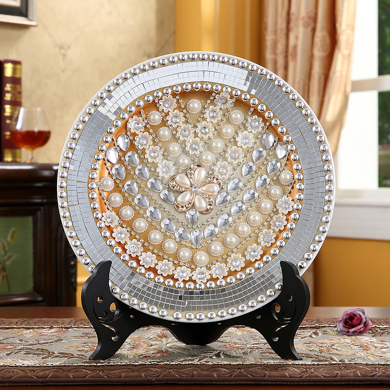 Artistic Ceramic Plate Collection – Handmade Decorative Plates